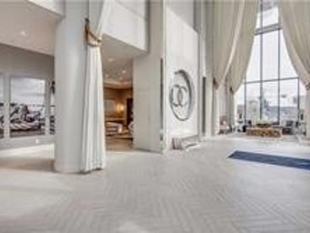 1207 - 59 Annie Craig Dr