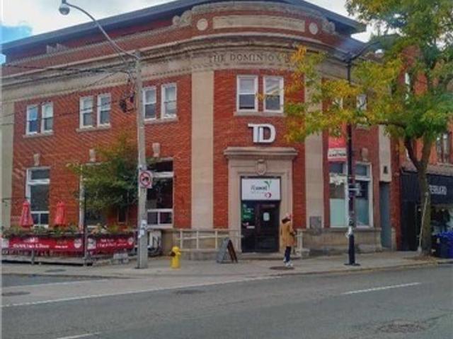 2 - 2945 Dundas St W St