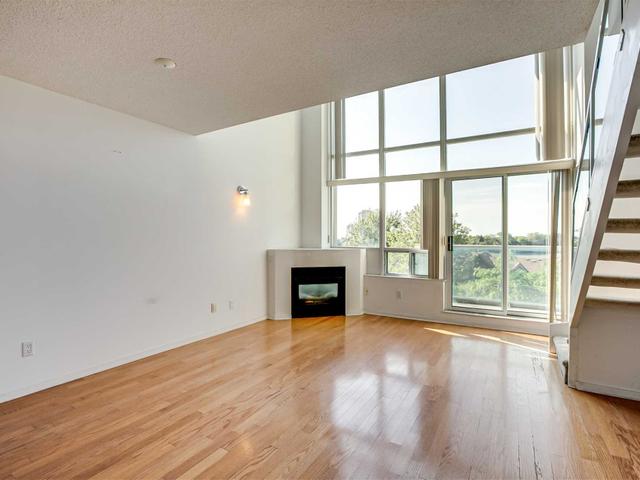 315 - 200 Manitoba St