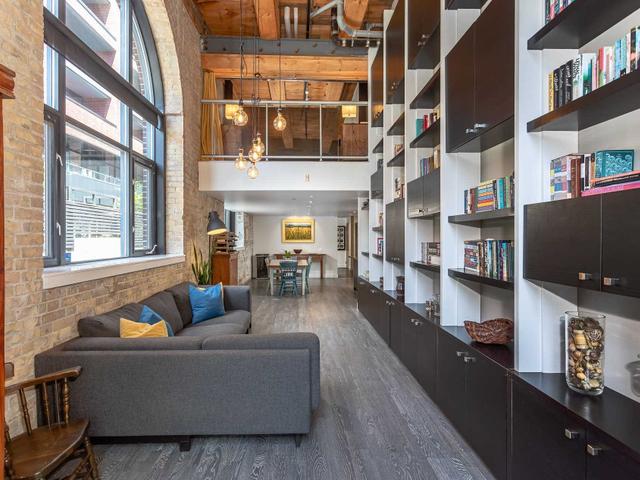 116 - 363 Sorauren Ave