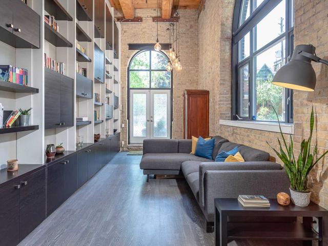 116 - 363 Sorauren Ave