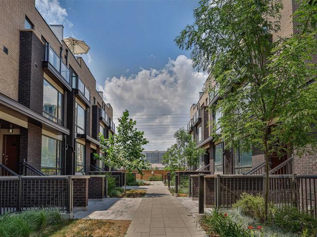 84 - 30 Fieldway Rd N