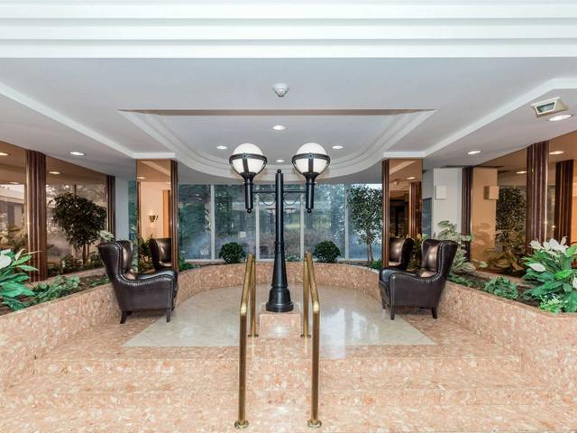 1710 - 22 Hanover Rd, Brampton | Terminated, W4828641 | Condos.ca