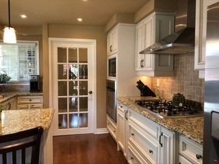 3 - 1507 Upper Middle Rd