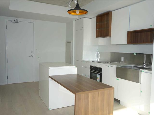 716 - 383 Sorauren Ave