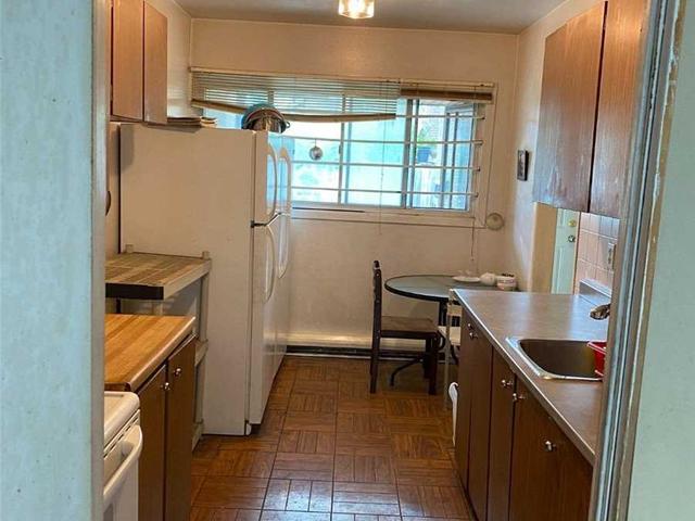 #43 - 87 Driftwood Ave