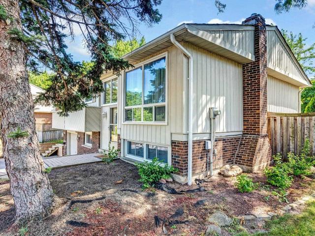 6108 Wabukayne Crt
