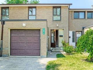 83 Fleetwood Cres