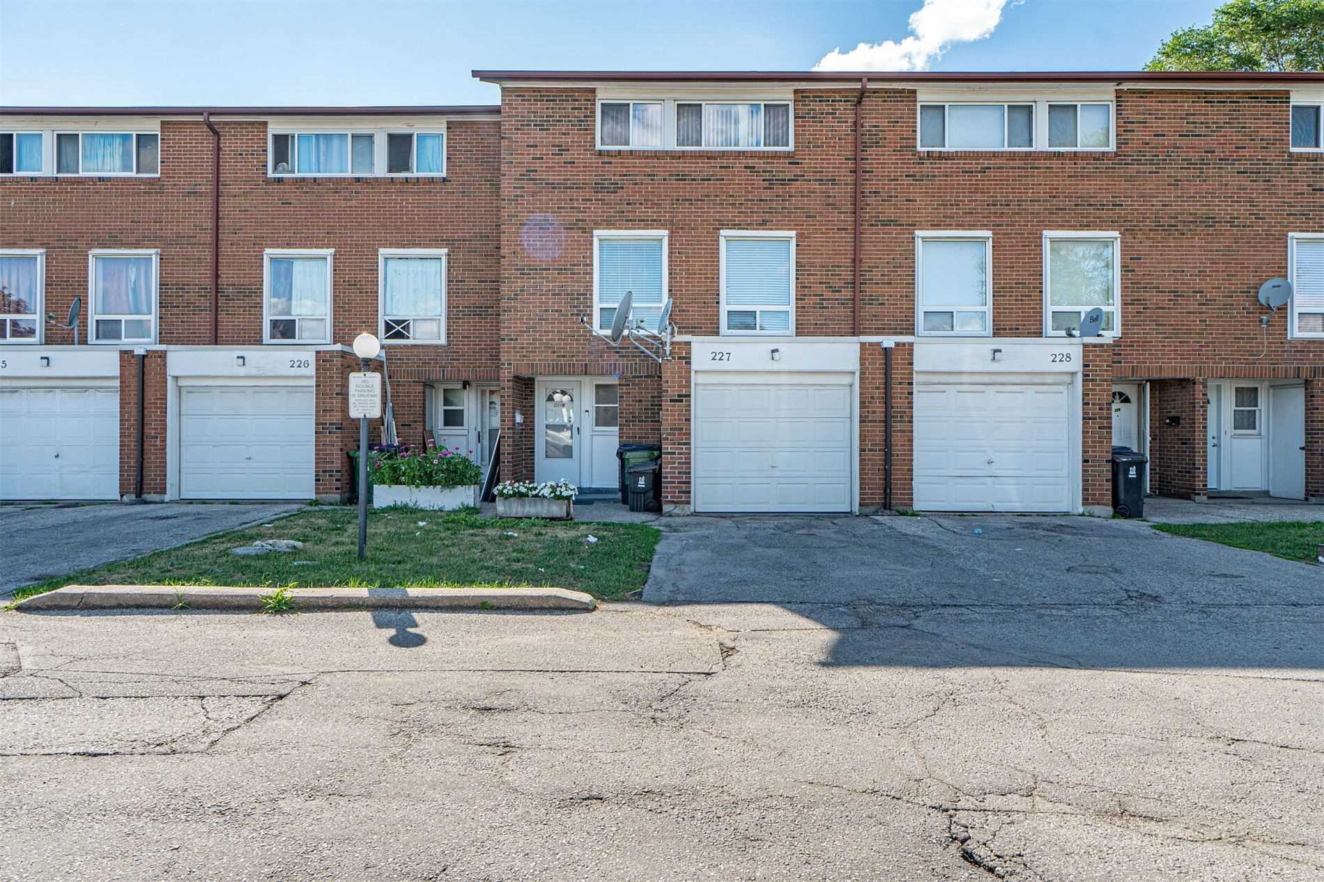 227 6432 Finch Ave W, Etobicoke Sold, W4838412 Condos.ca