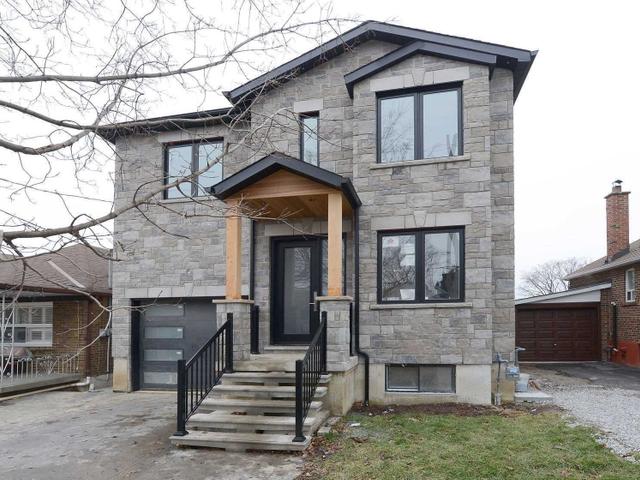 110 Richardson Ave