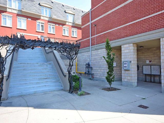 209 - 3400 Lake Shore Blvd W