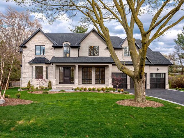 2070 Glenforest Cres