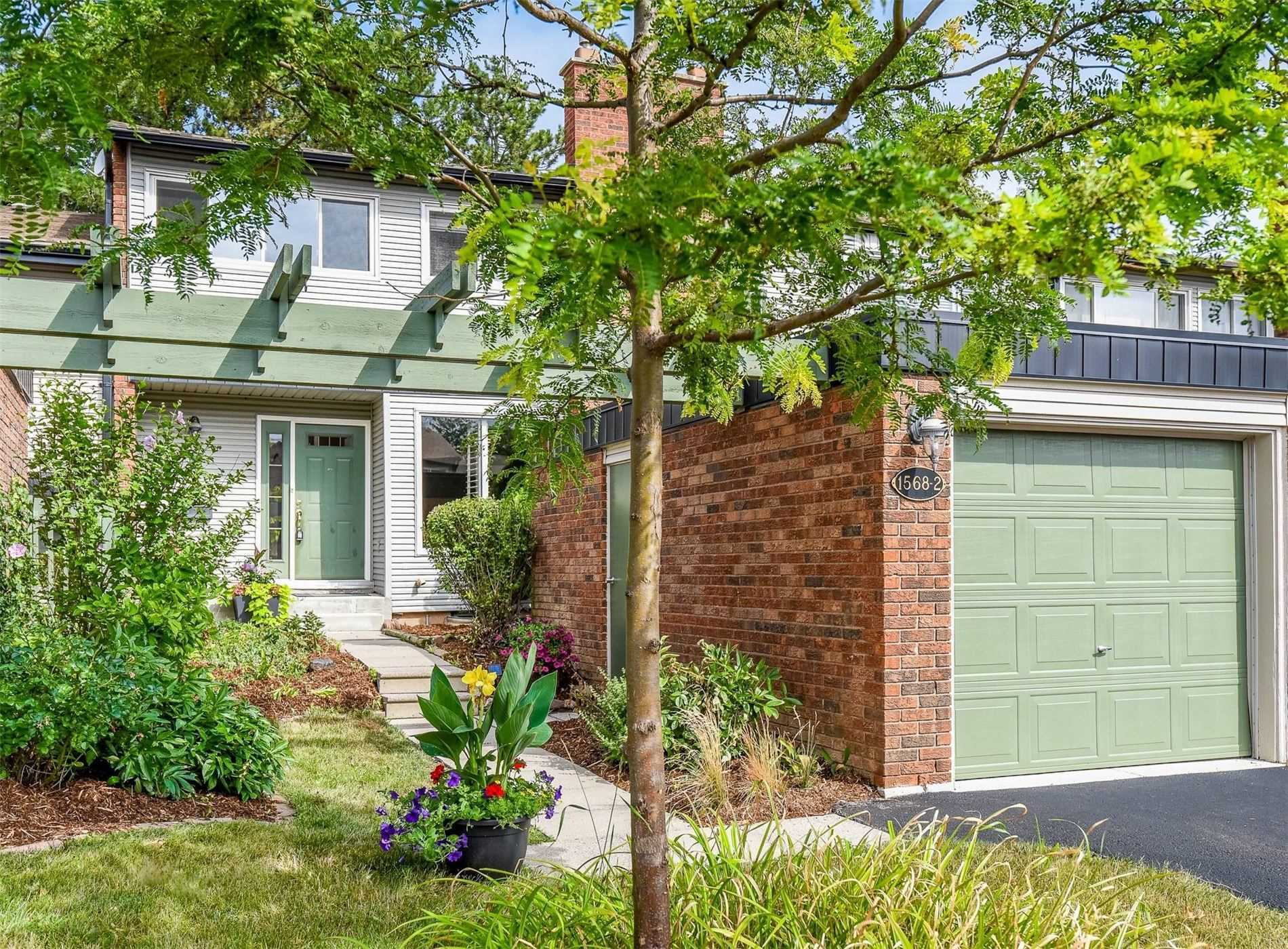 2 1568 Kerns Rd, Burlington Sold, W4845915 Condos.ca