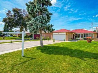 25 Durham Cres