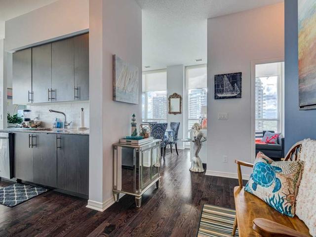 PH2 - 2240 Lakeshore Blvd