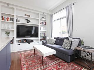 3 - 39 Dekoven Mews