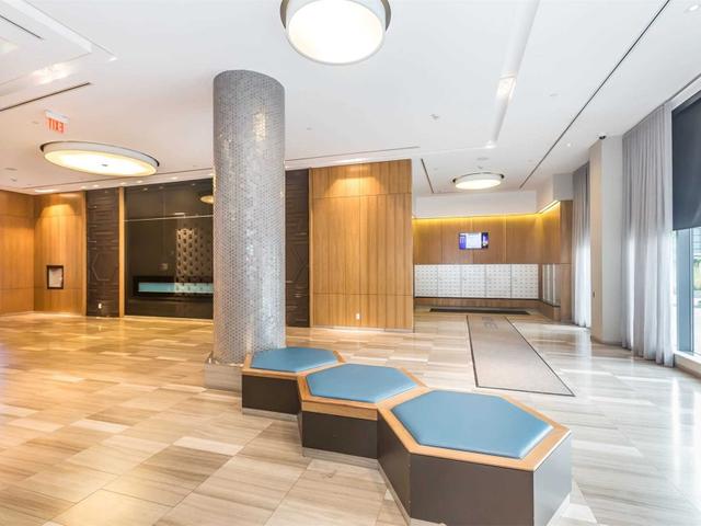 902 - 36 Park Lawn Rd