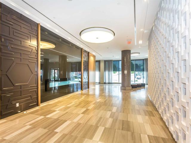 902 - 36 Park Lawn Rd