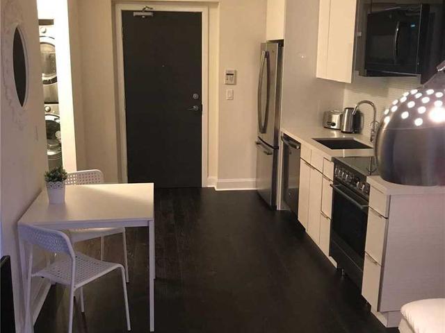 1806 - 33 Shore Breeze Dr