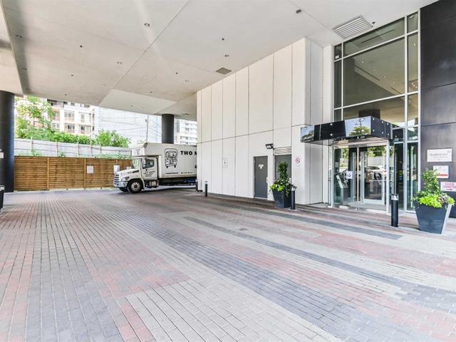 1605 - 33 Shore Breeze Dr