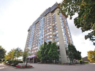 1002 - 880 Dundas St W