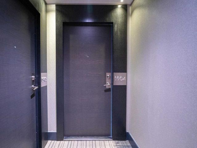 1904 - 33 Shore Breeze Dr