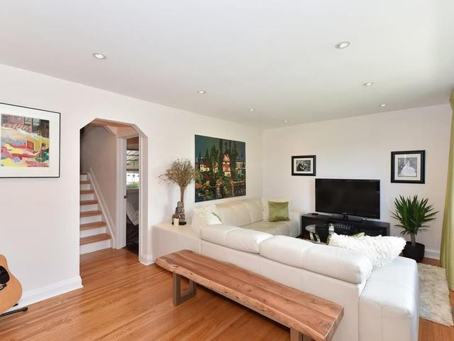 142 Martin Grove  Rd