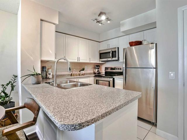 1811 - 235 Sherway Gardens Rd