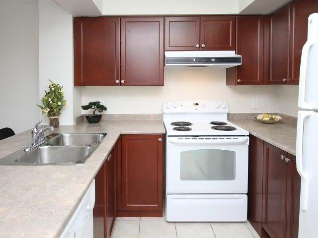 315 - 335 Rathburn Rd