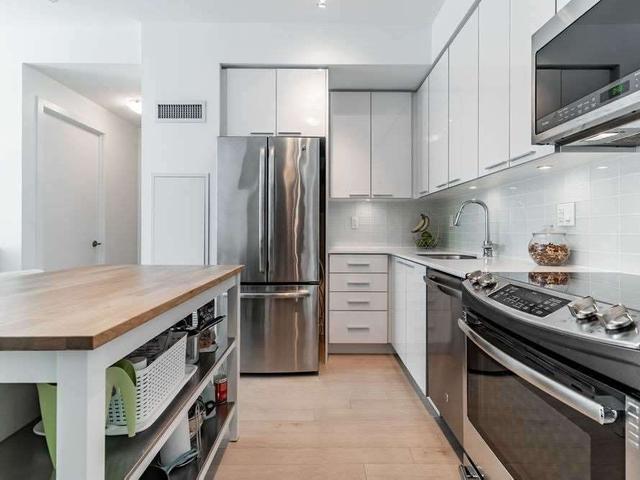 2105 - 10 Park Lawn Rd