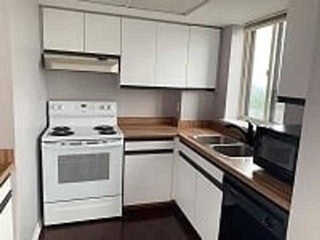 1808 - 1360 Rathburn Rd E