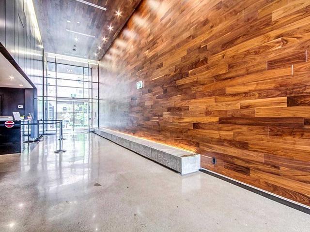 313 - 383 Sorauren Ave