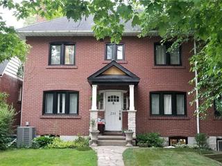235 Queens Dr