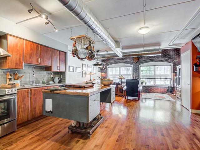 328 - 1100 Lansdowne Ave