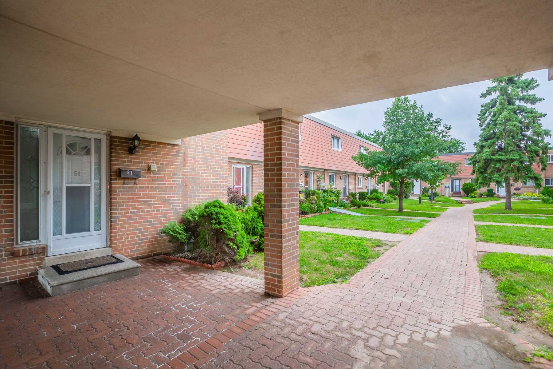51 2088 Martin Grove Rd, Etobicoke Sold, W4864704 Condos.ca