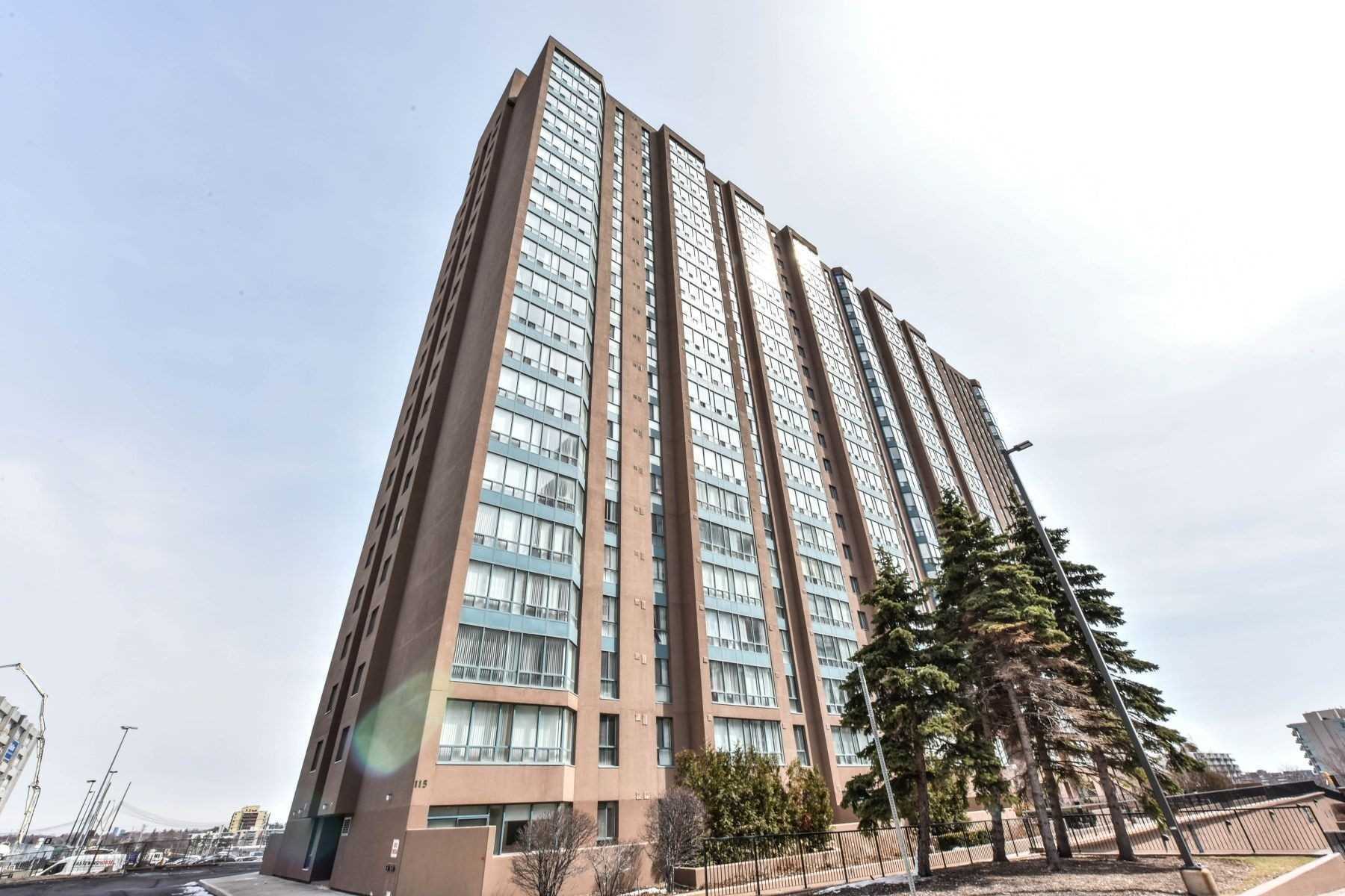 1012 115 Hillcrest Ave, Mississauga Sold, W4866179 Condos.ca