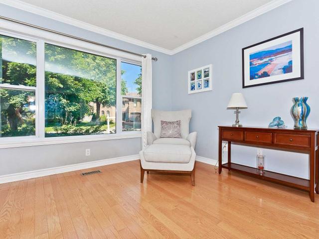 37 Montgomery Sq