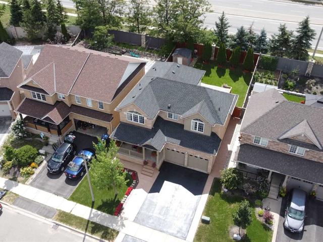 22 Cogswell Cres