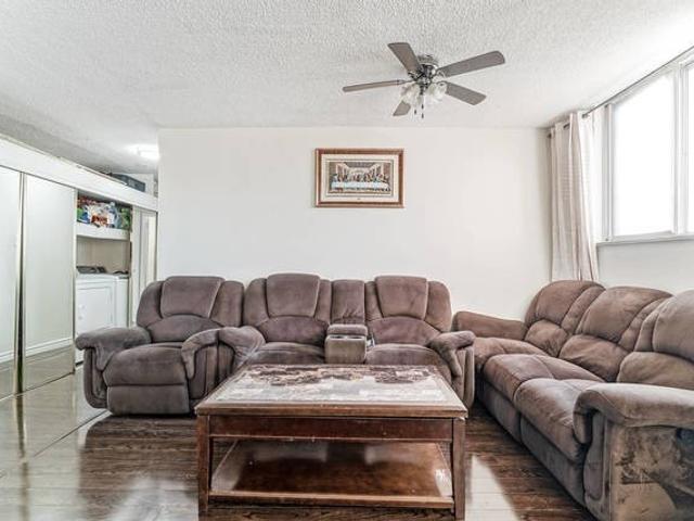 715 - 200 Lotherton Ptwy