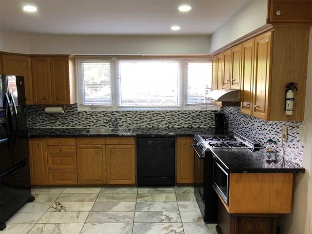 9 Masseygrove Cres