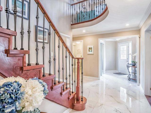 5887 Bell Harbour Dr