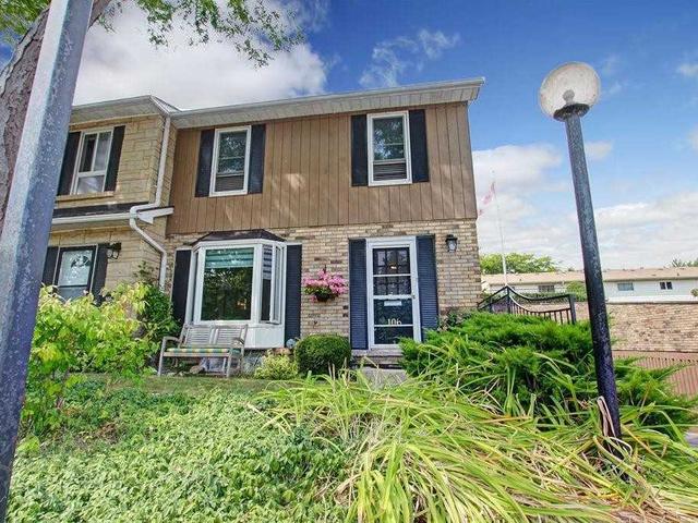5475 Lakeshore Rd, Unit #106