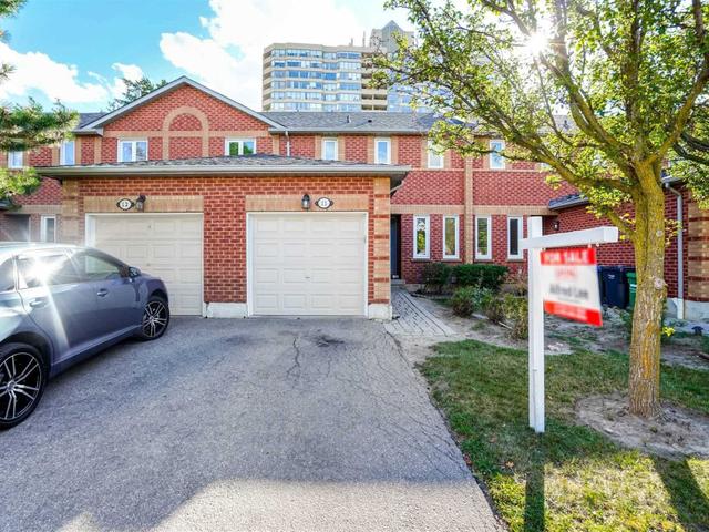 666 Constellation Dr, Unit 11