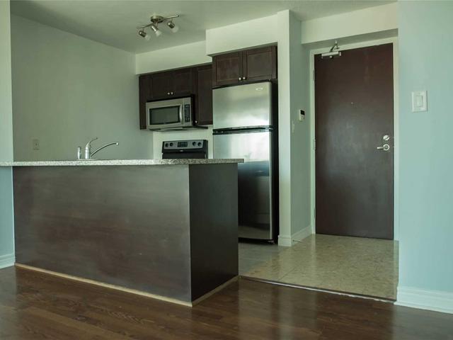 2505 - 208 Enfield Pl