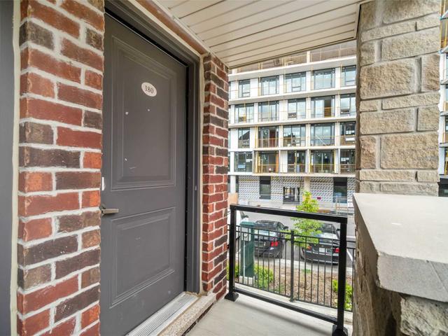 180 - 200 Veterans Dr