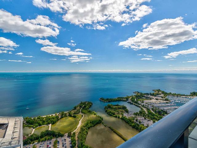 6305 - 30 Shore Breeze Dr