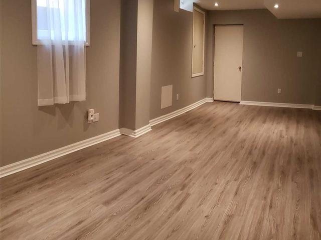 Bsmt - 5970 Leeside Cres