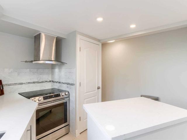 501 - 3695 Kaneff Cres