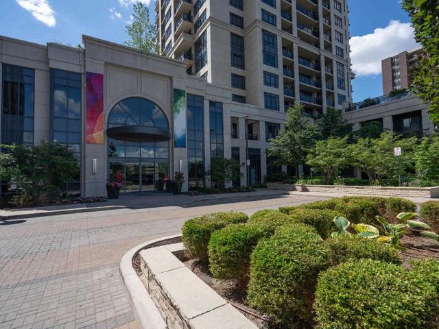 202 - 6 Eva Rd