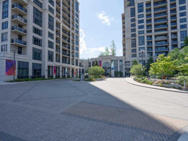 202 - 6 Eva Rd